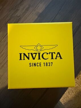 New In Box Invicta Men’s Gold Watch